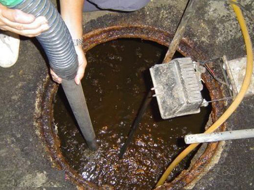 横栏镇隔油池清理