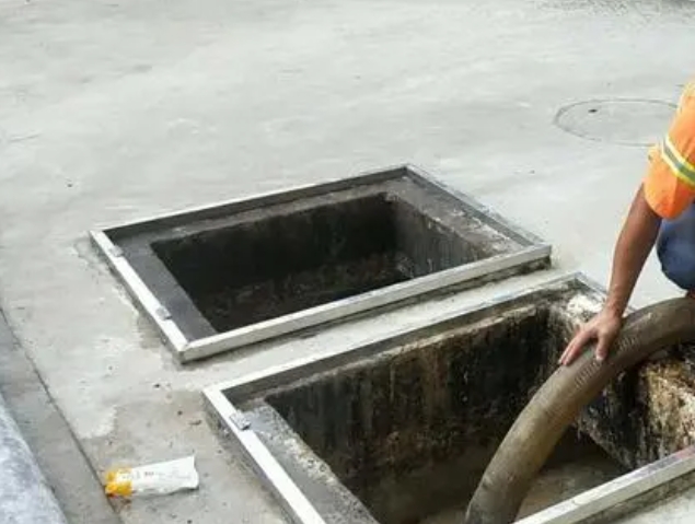 横栏镇化粪池清理